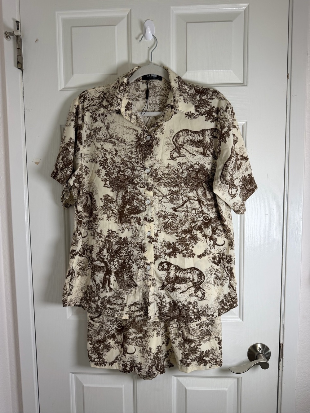 Women  Cream & Brown Printed Short Sleeve Shirt - Relaxed Casual
